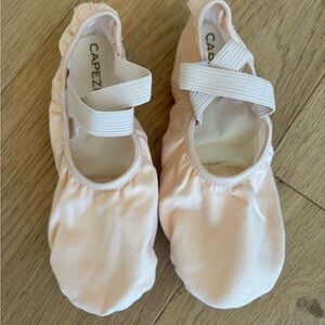 NEW Capezio Canvas Women’s Ballet Slippers